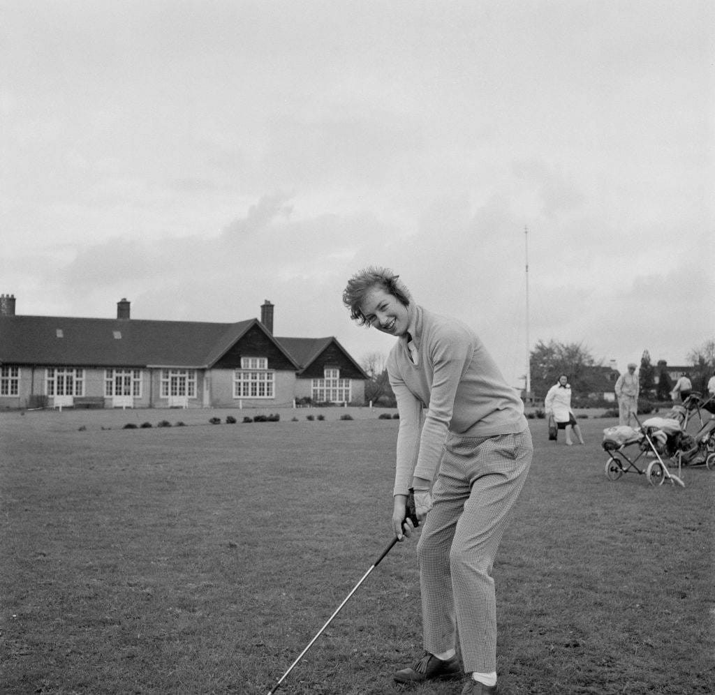 Jill Thornhill playing golf as an amateur
